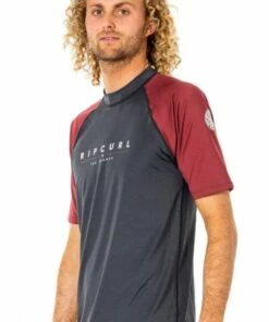 Rip Curl Mens Shockwaves Relax Suntop Black -Cheap Swimweargalore Store rip curl mens shockwaves relaxed short sleeve suntop maroon 2 3