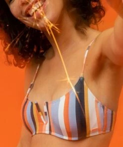 Roxy Beach Classics Stripe Underwire Top Multi 11 Roxy Beach Classics Stripe Underwire Top Multi -Cheap Swimweargalore Store roxerjx304549.900 roxy beach classics stripe underwire top2